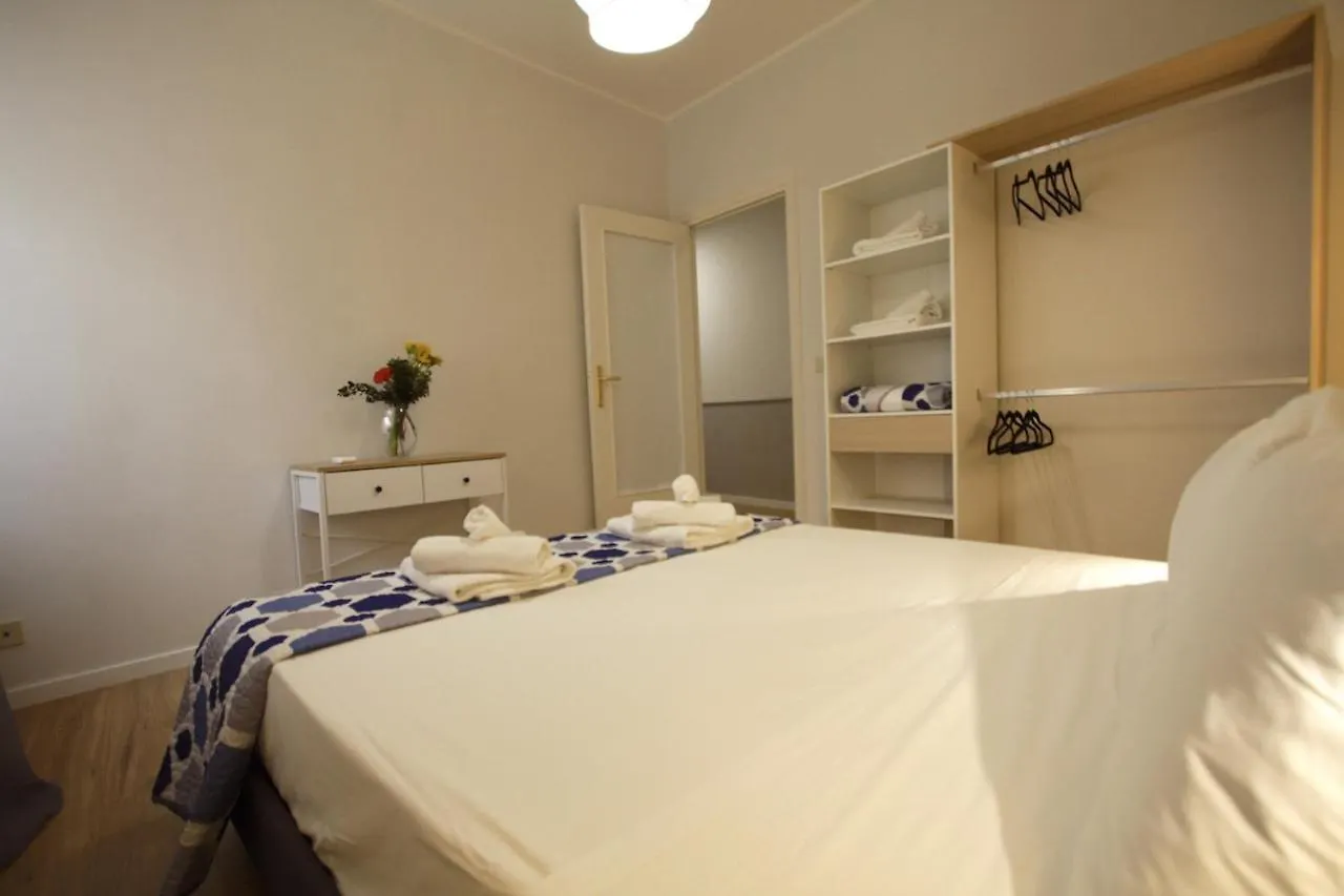 Vascello Holiday House Apartment Rome Italy