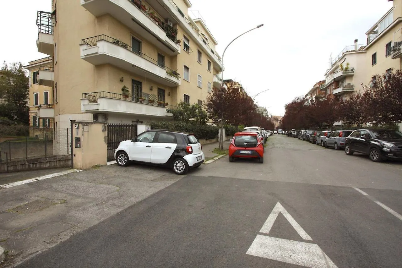 Vascello Holiday House Apartment Rome Italy